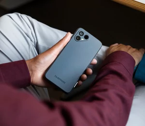 Le Fairphone 4 est officiel : le smartphone écolo et durable, enfin au goût du jour ?